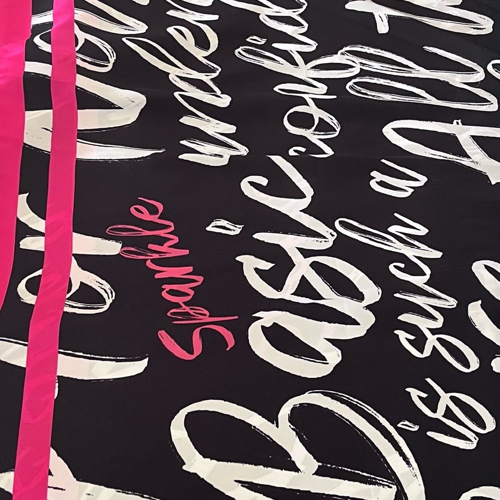 Original Sassy Jones Confidence scarf.  Stored in excellent condition. NWOT - Picture 2 of 3
